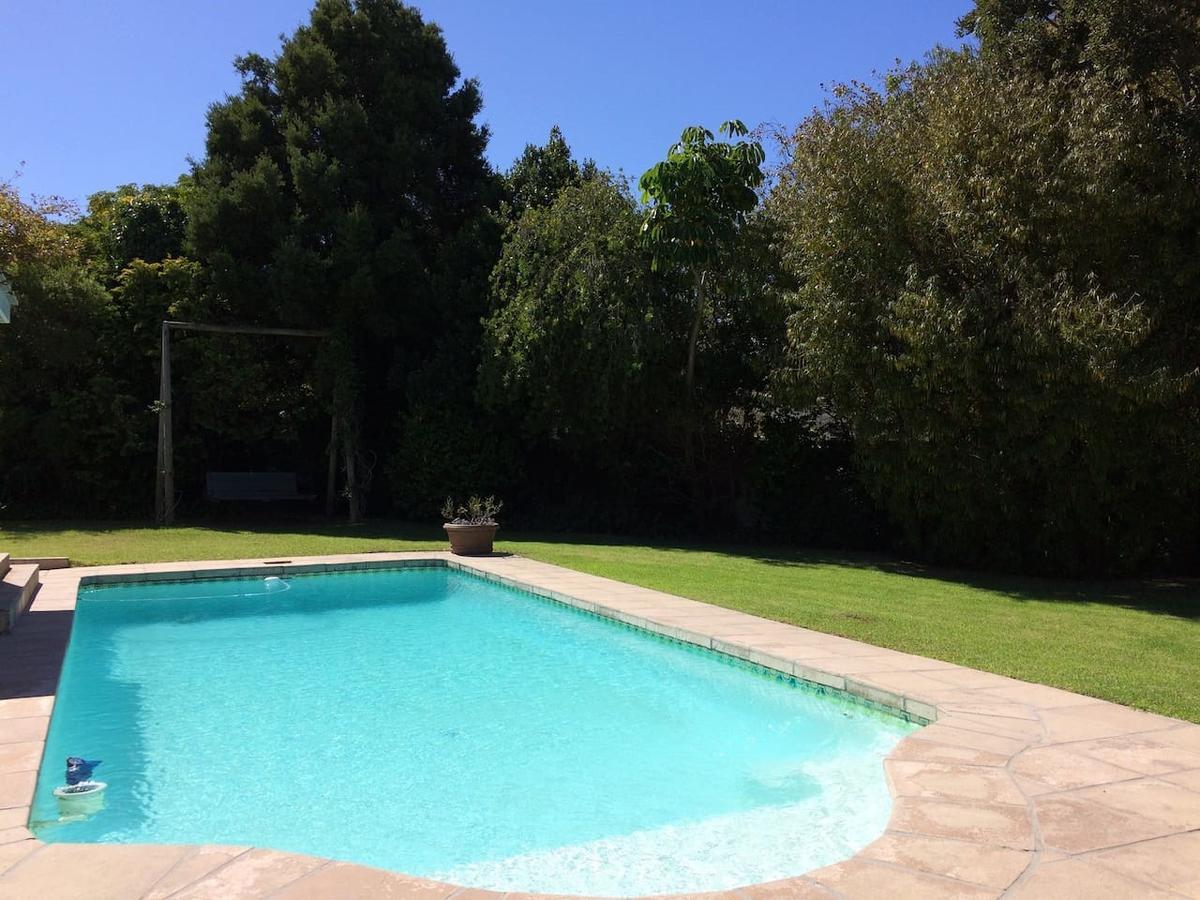 Bed and Breakfast Camelot In Constantia Città del Capo Esterno foto