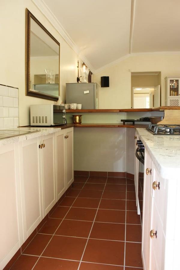 Bed and Breakfast Camelot In Constantia Città del Capo Esterno foto