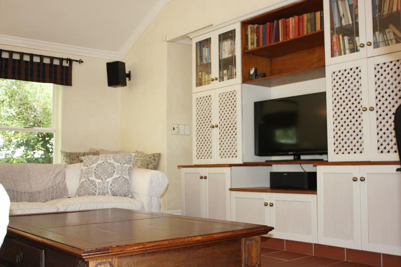Bed and Breakfast Camelot In Constantia Città del Capo Esterno foto